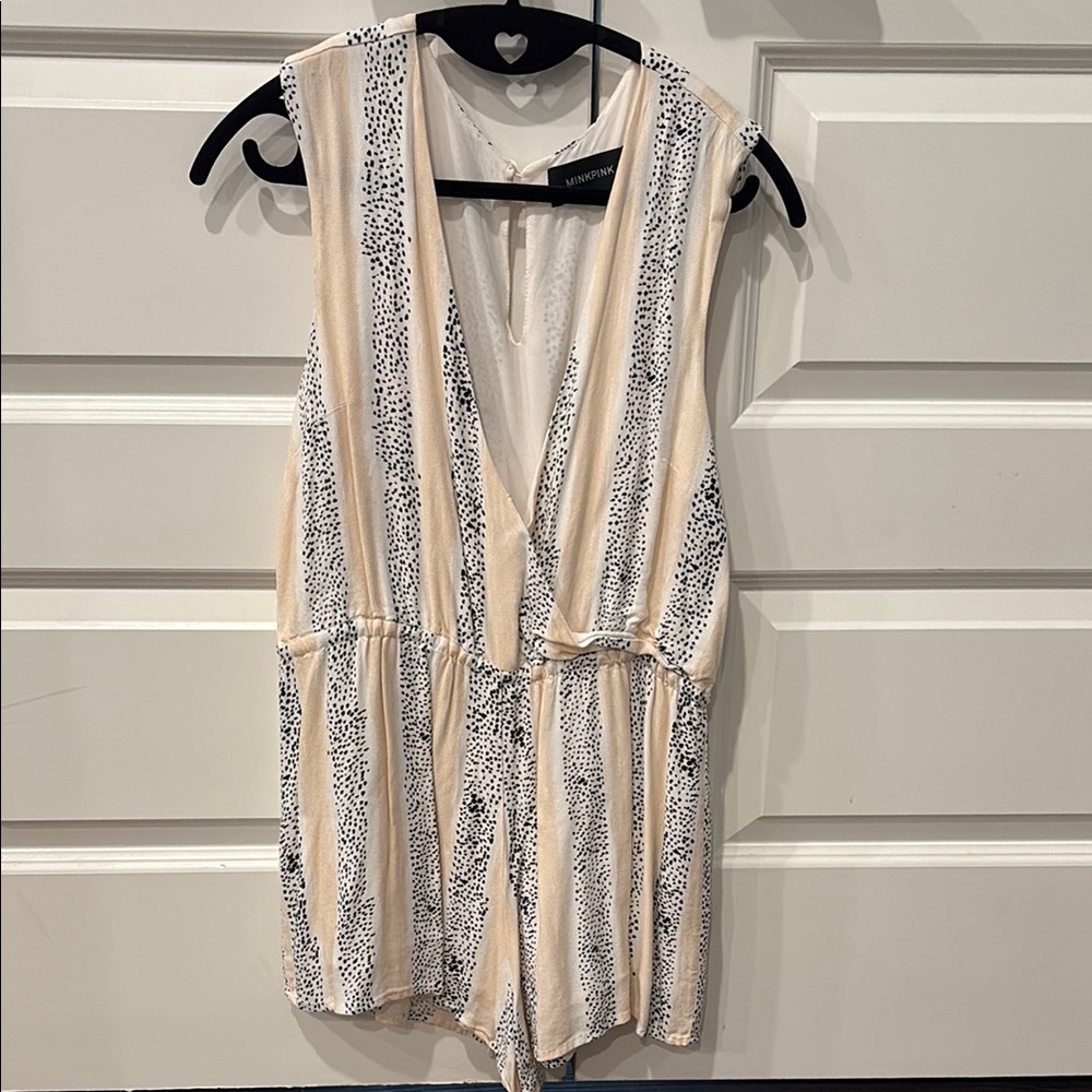 MINKPINK Cool and comfortable romper